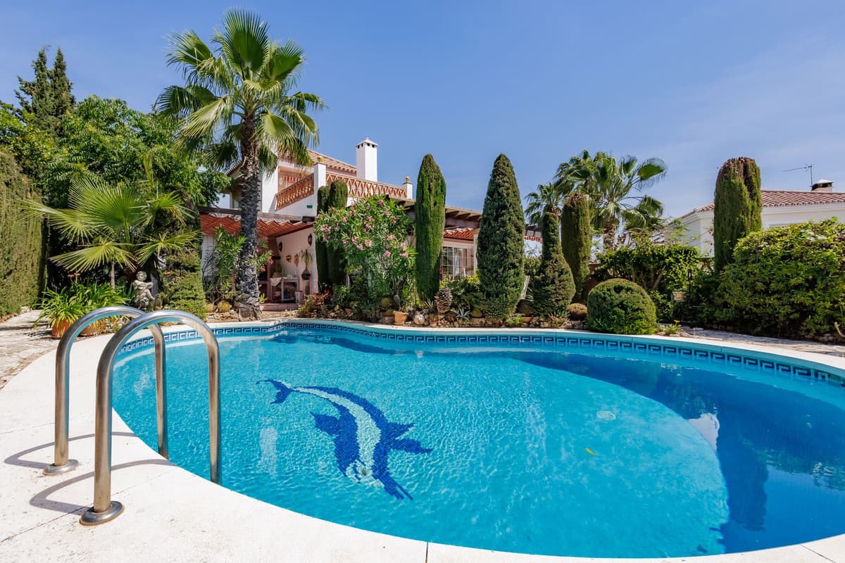 Detached Villa in Coín — photo 1 of 10