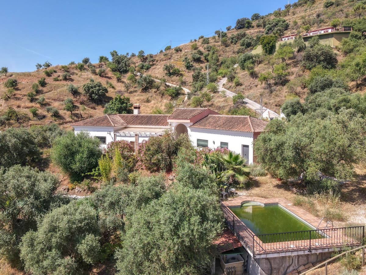 Detached Villa in Monda — photo 1 of 10