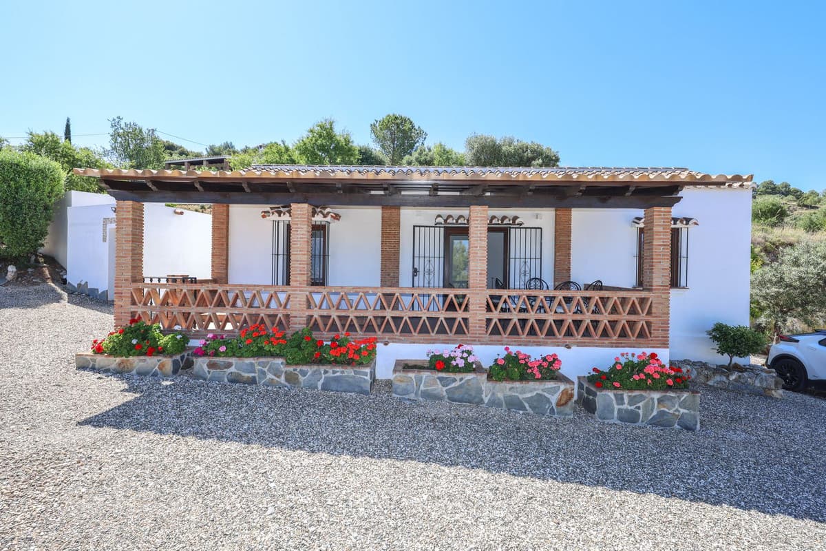 Detached Villa in Guaro — photo 6 of 10