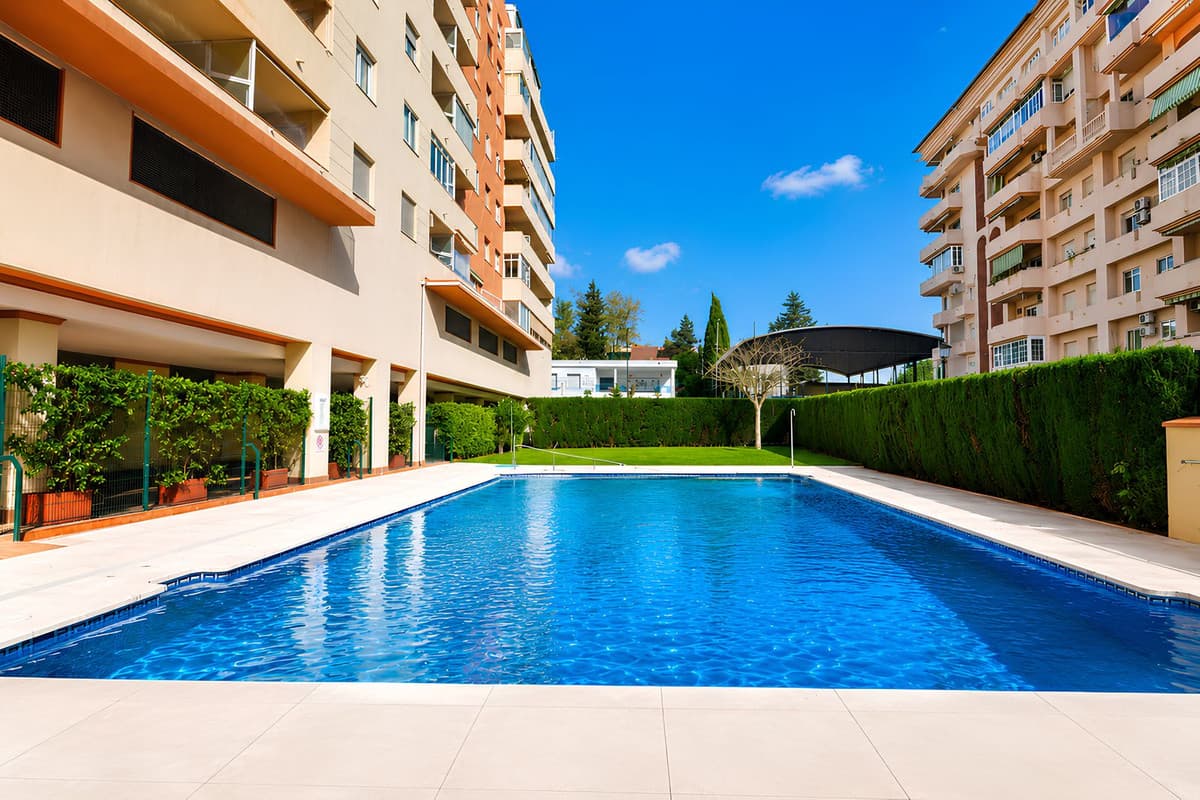 Middle Floor Apartment in Fuengirola — photo 1 of 10