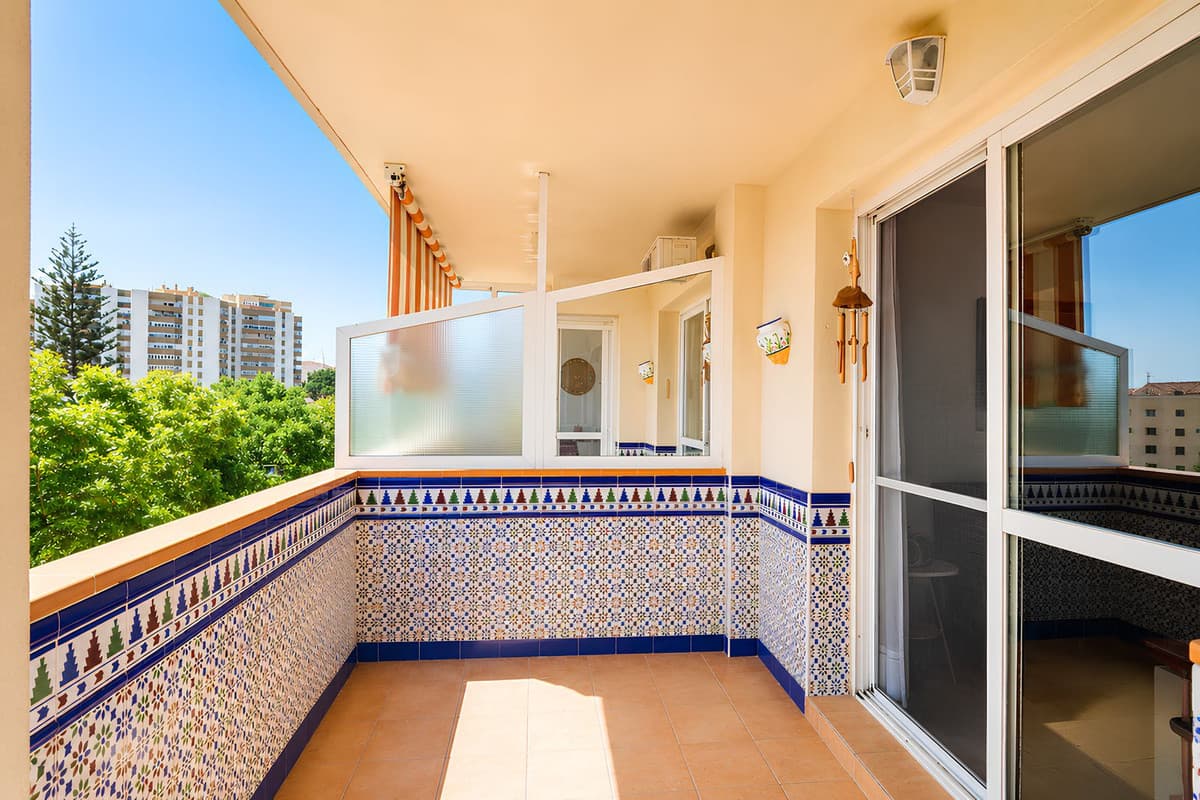 Middle Floor Apartment in Fuengirola — photo 7 of 10