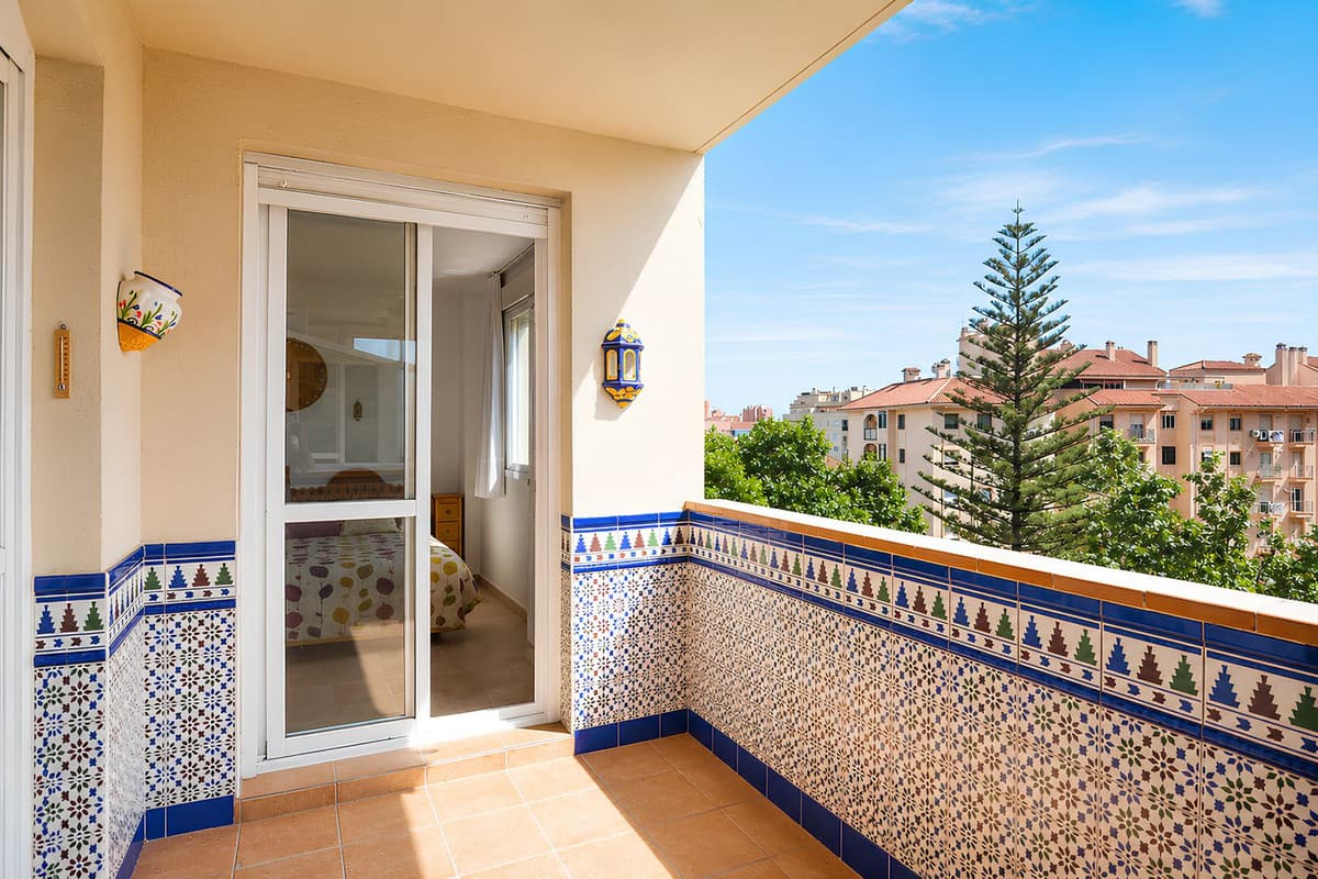 Middle Floor Apartment in Fuengirola — photo 8 of 10