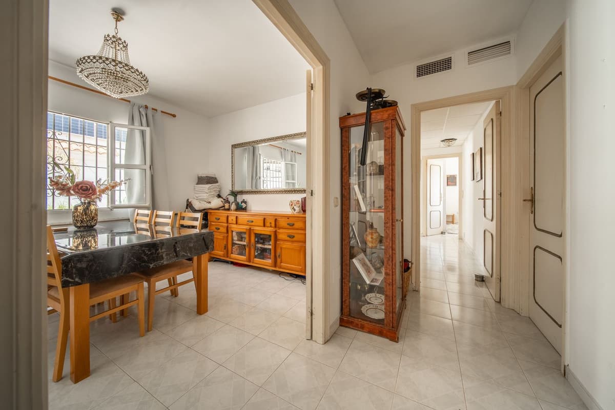 Detached Villa in El Coto — photo 5 of 10