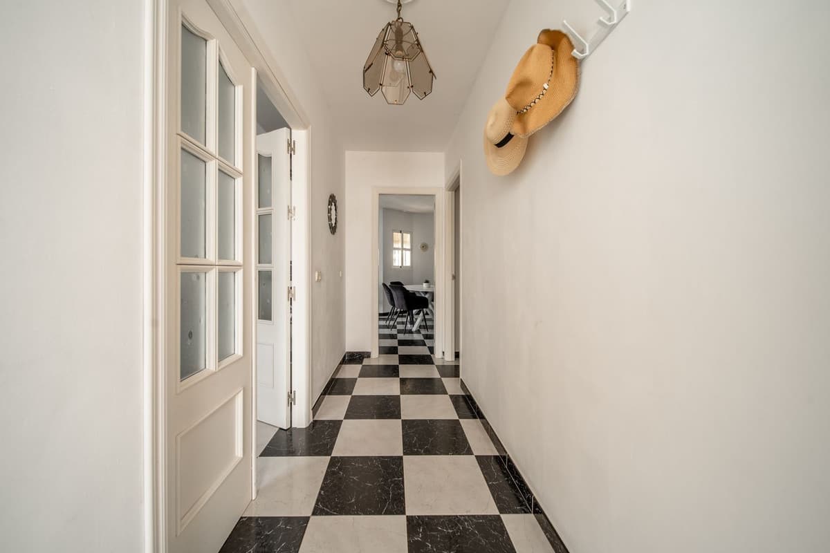 Detached Villa in El Coto — photo 6 of 10