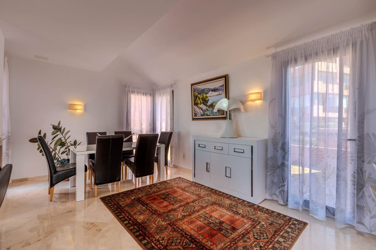 Penthouse in Calahonda — photo 10 of 10