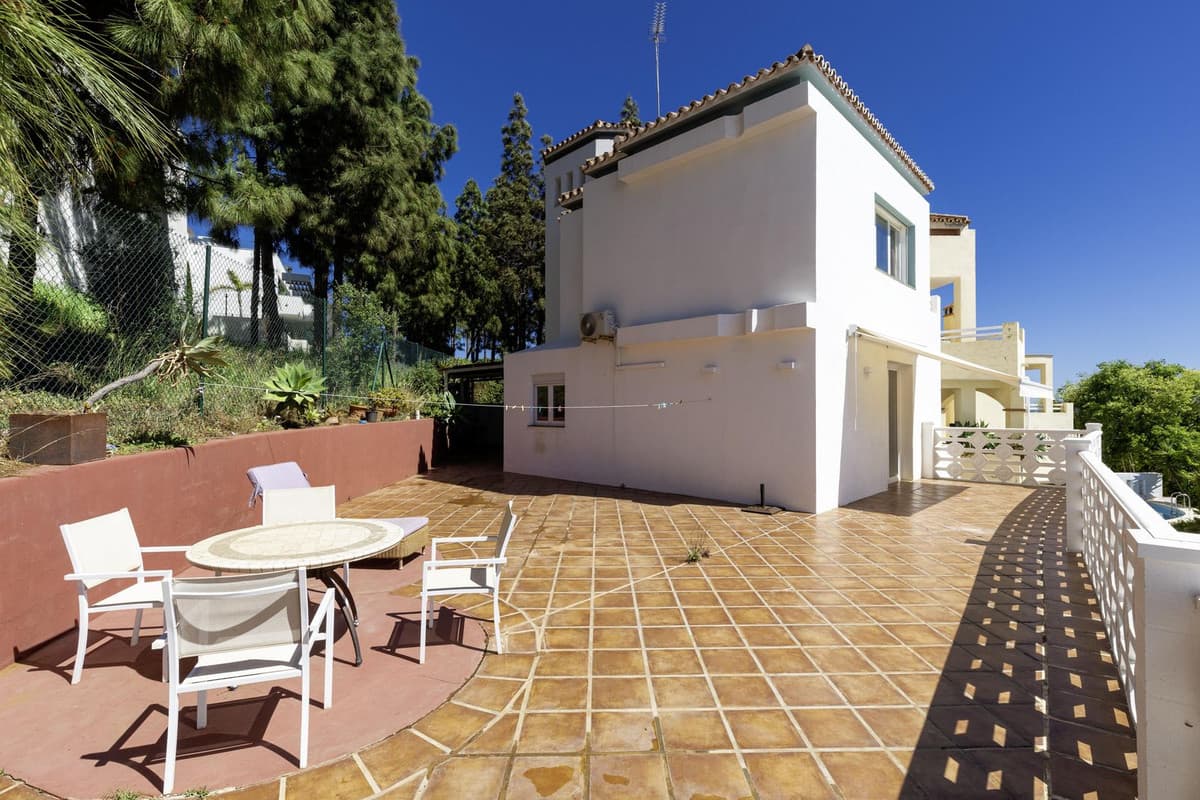 Detached Villa in Marbella — photo 2 of 10