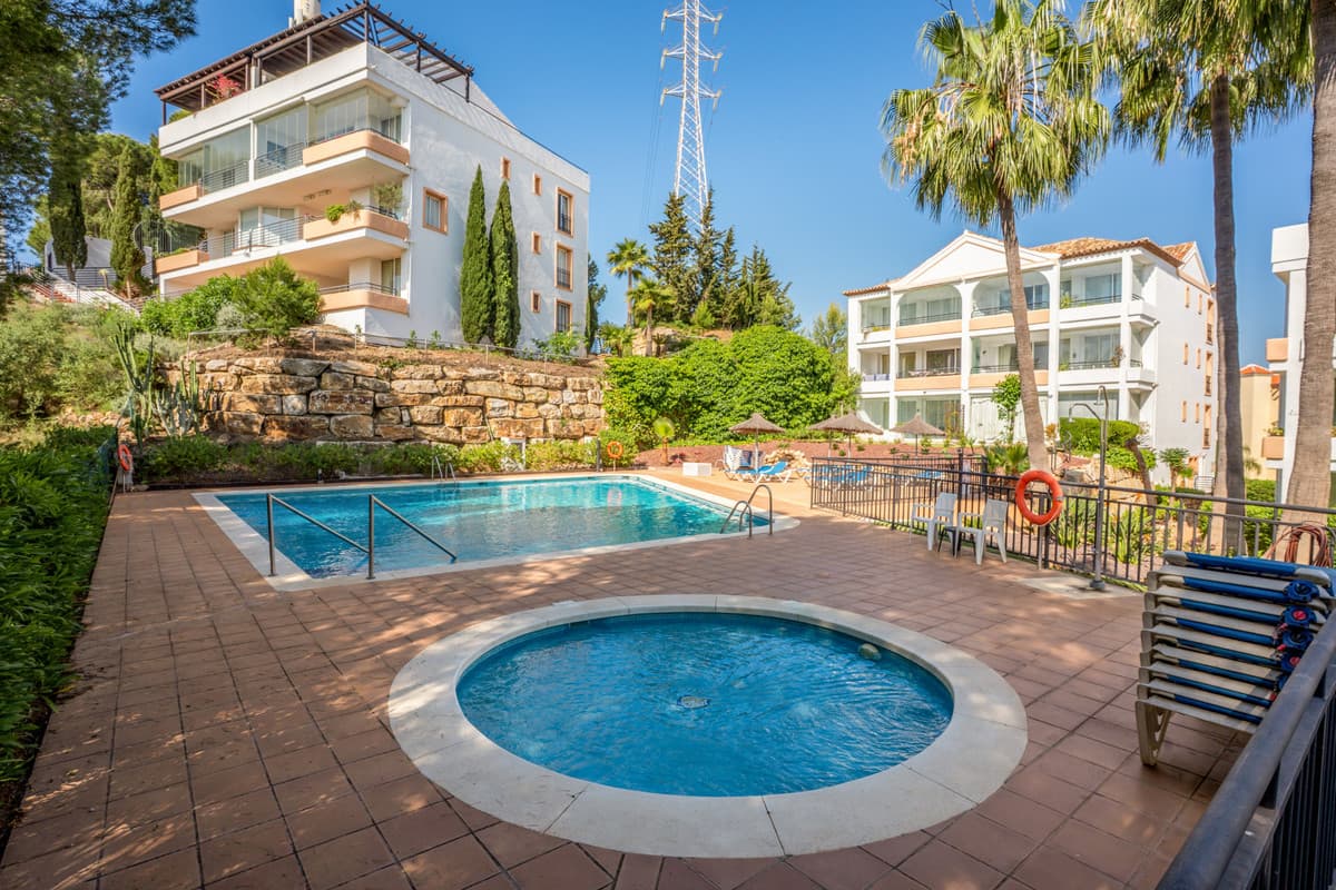 Middle Floor Apartment in Mijas Costa — photo 8 of 10