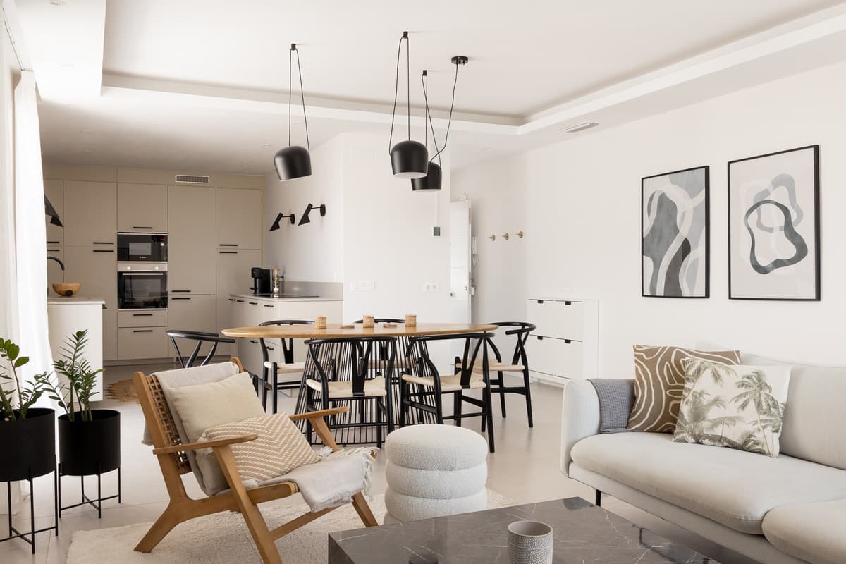 Middle Floor Apartment in Nueva Andalucía — photo 4 of 10