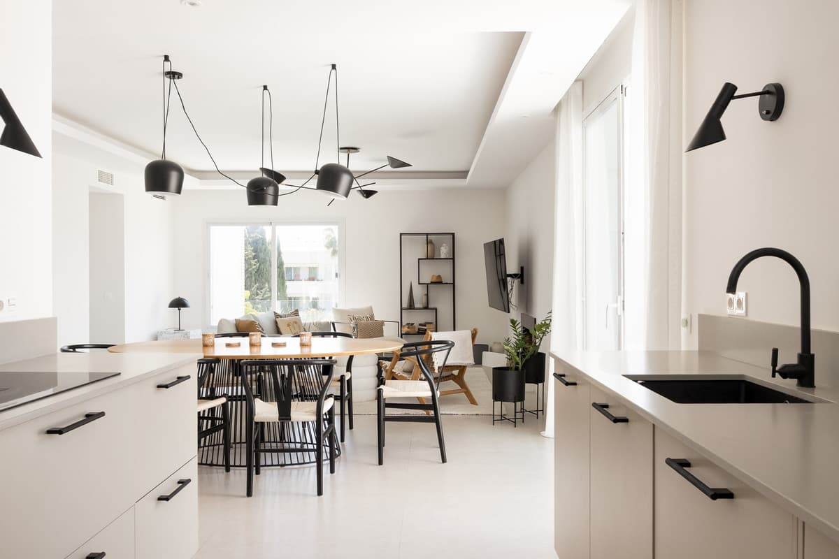 Middle Floor Apartment in Nueva Andalucía — photo 8 of 10