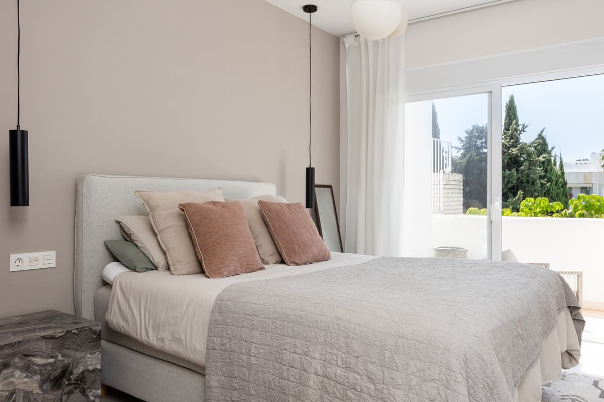Middle Floor Apartment in Nueva Andalucía — photo 10 of 10