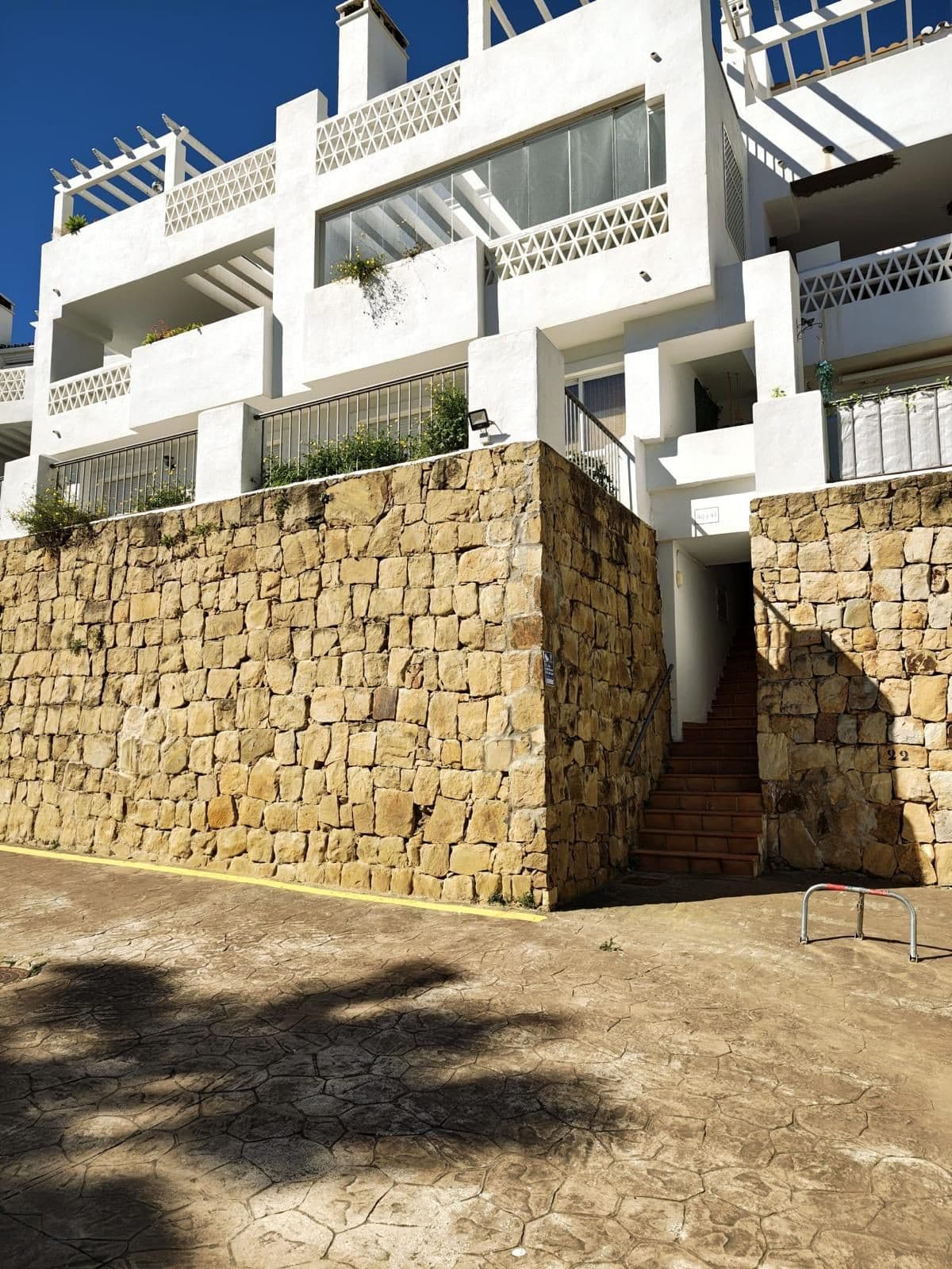 Townhouse in Manilva — photo 1 of 10