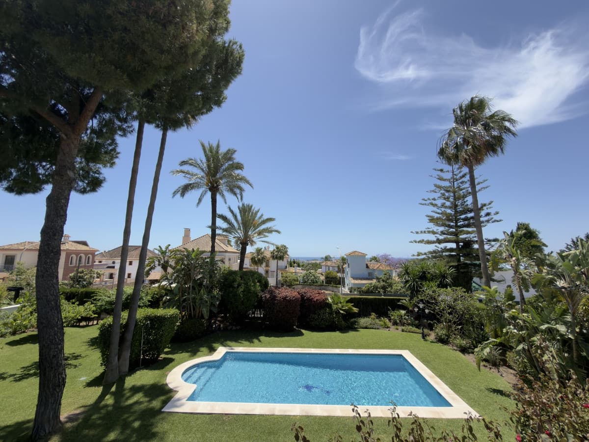 Detached Villa in San Pedro de Alcántara — photo 4 of 10
