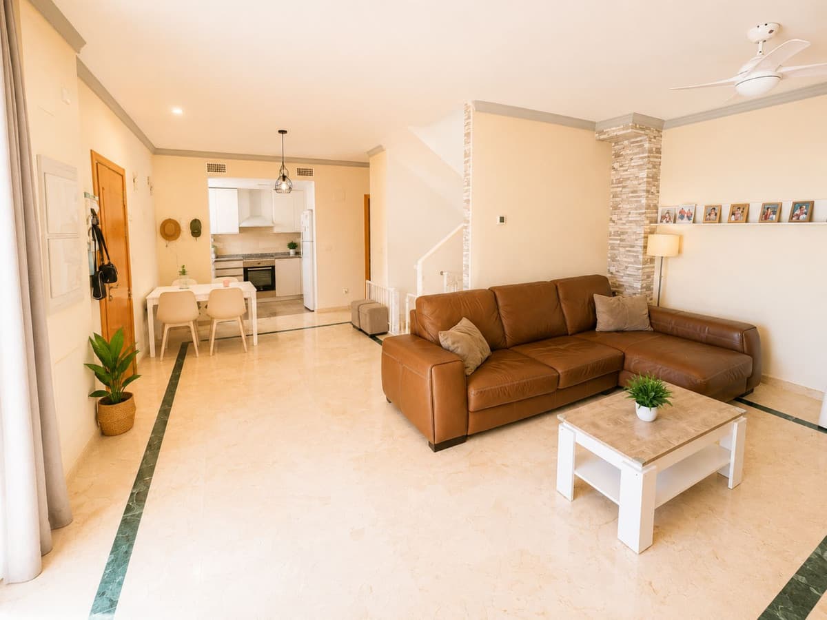 Semi-Detached House in Casares Playa — photo 4 of 10