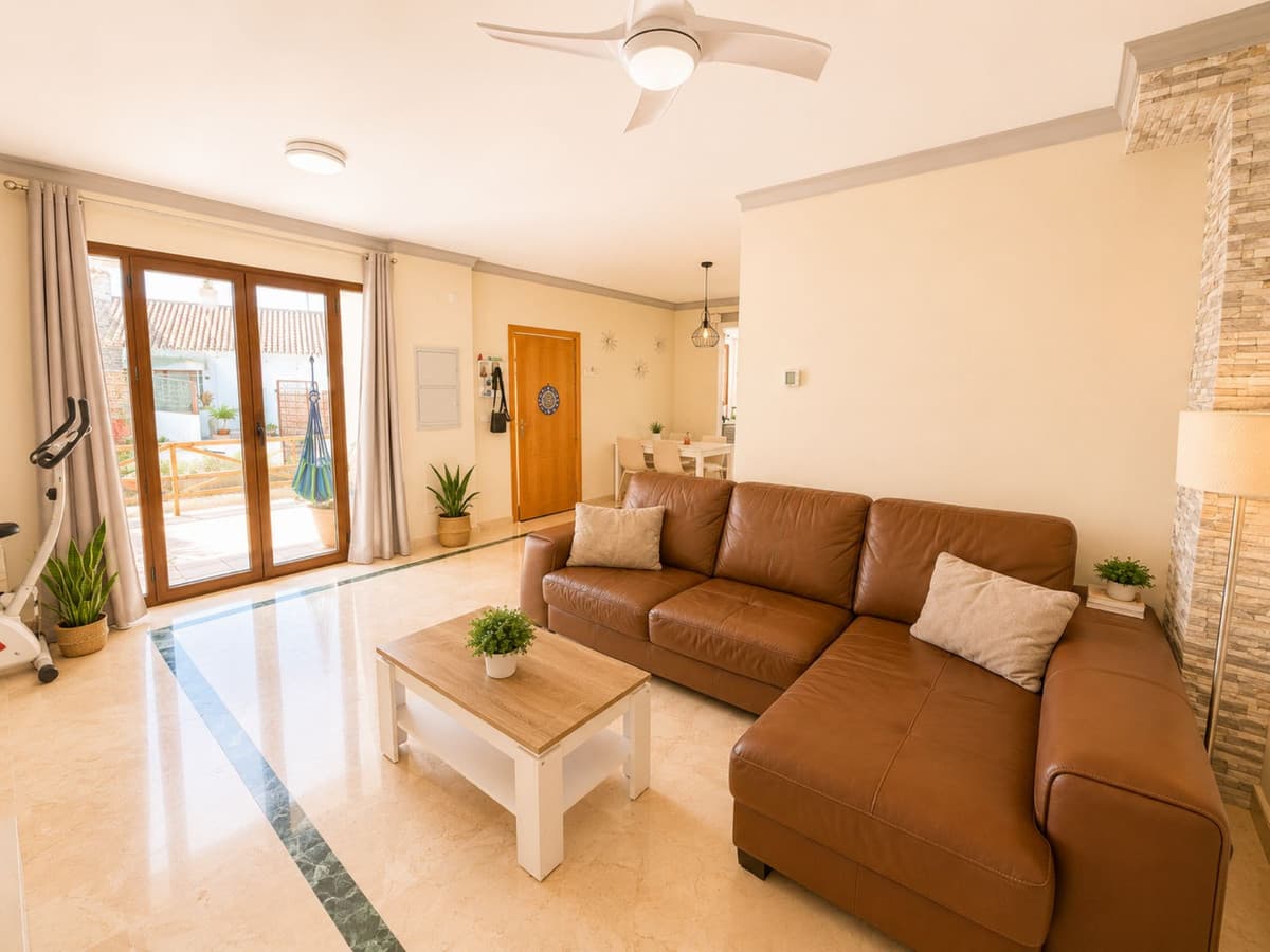 Semi-Detached House in Casares Playa — photo 5 of 10