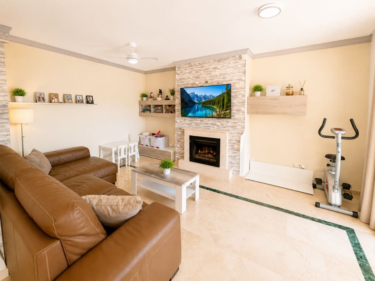 Semi-Detached House in Casares Playa — photo 6 of 10