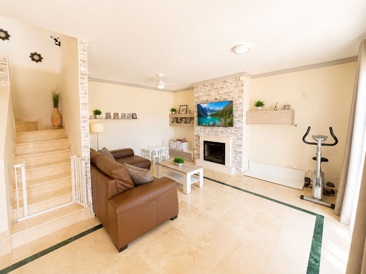 Semi-Detached House in Casares Playa — photo 8 of 10