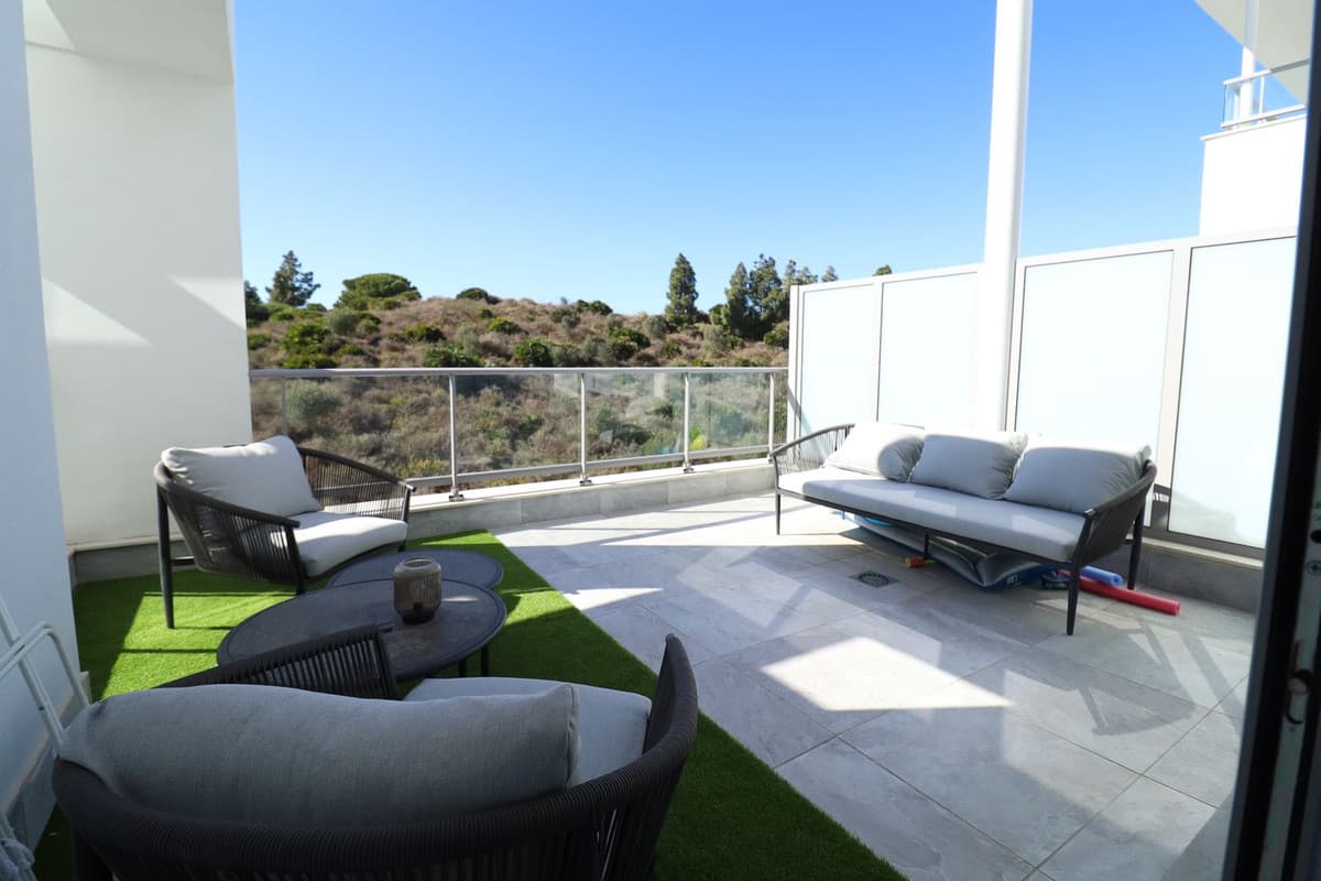 Middle Floor Apartment in El Chaparral — photo 5 of 10