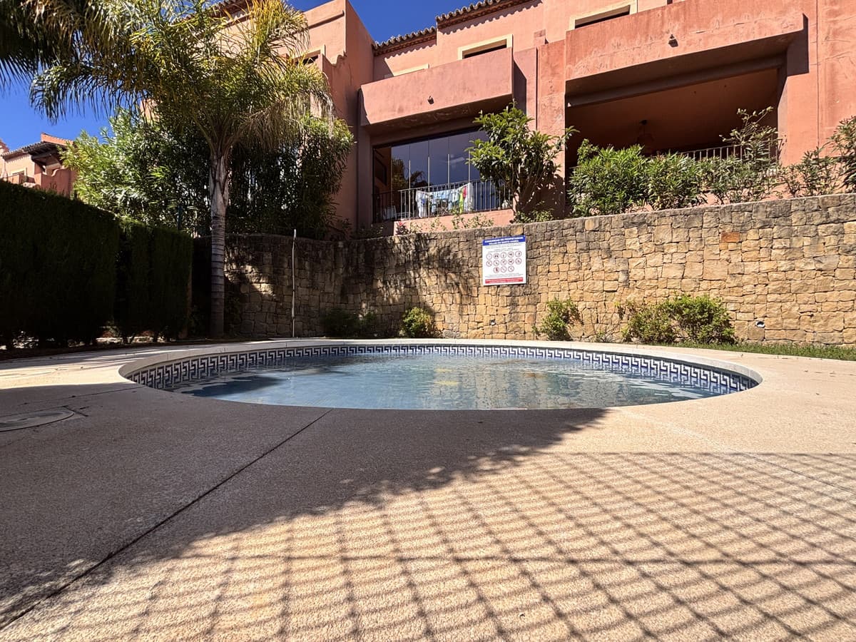 Townhouse in Estepona — photo 4 of 10