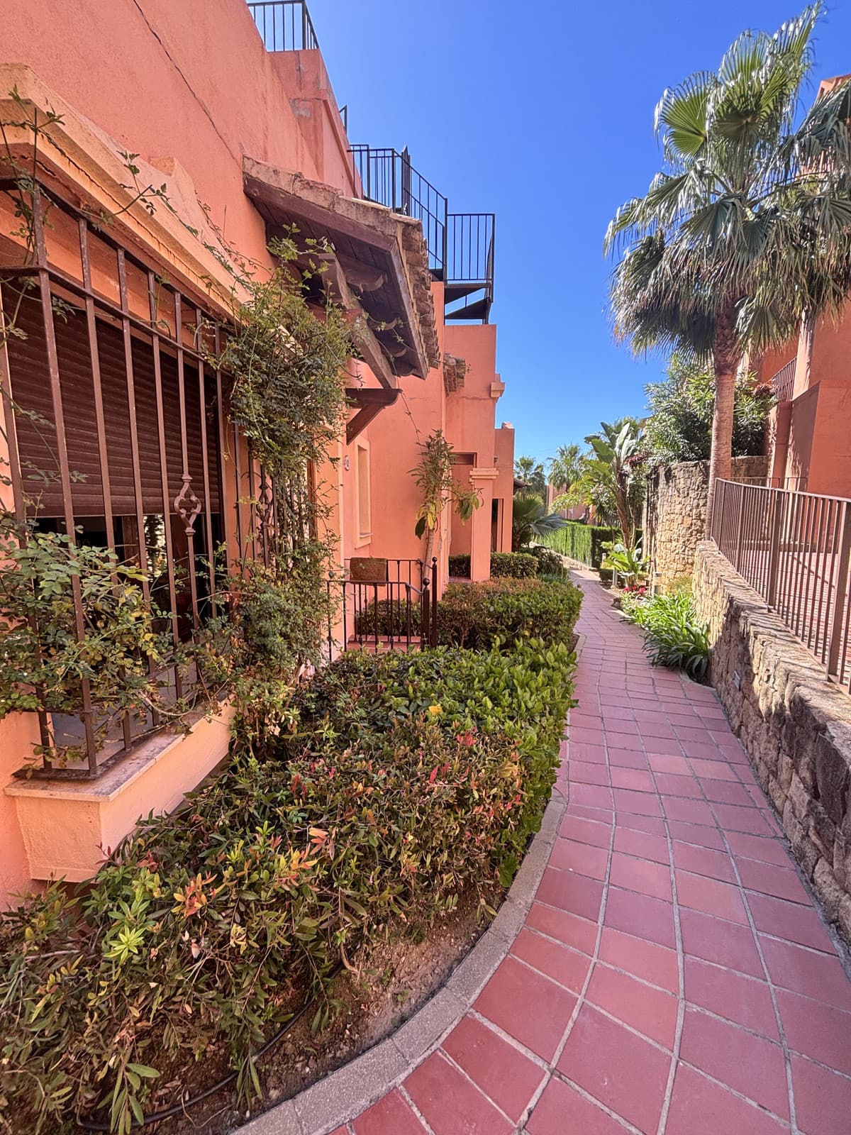 Townhouse in Estepona — photo 6 of 10