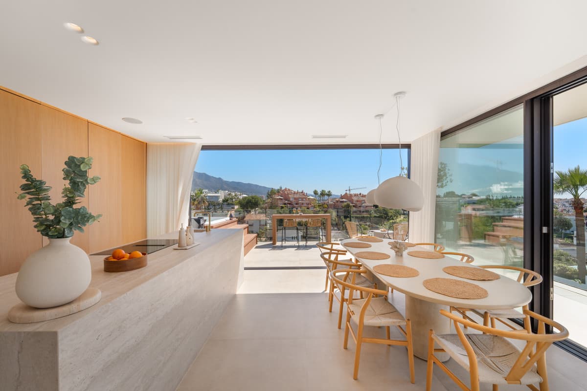 Detached Villa in Nueva Andalucía — photo 10 of 10
