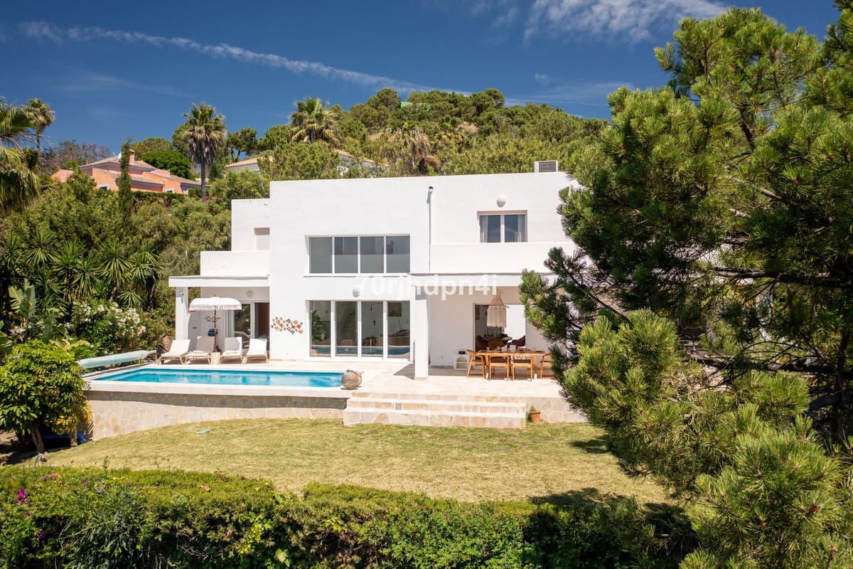 Detached Villa in Estepona — photo 5 of 10