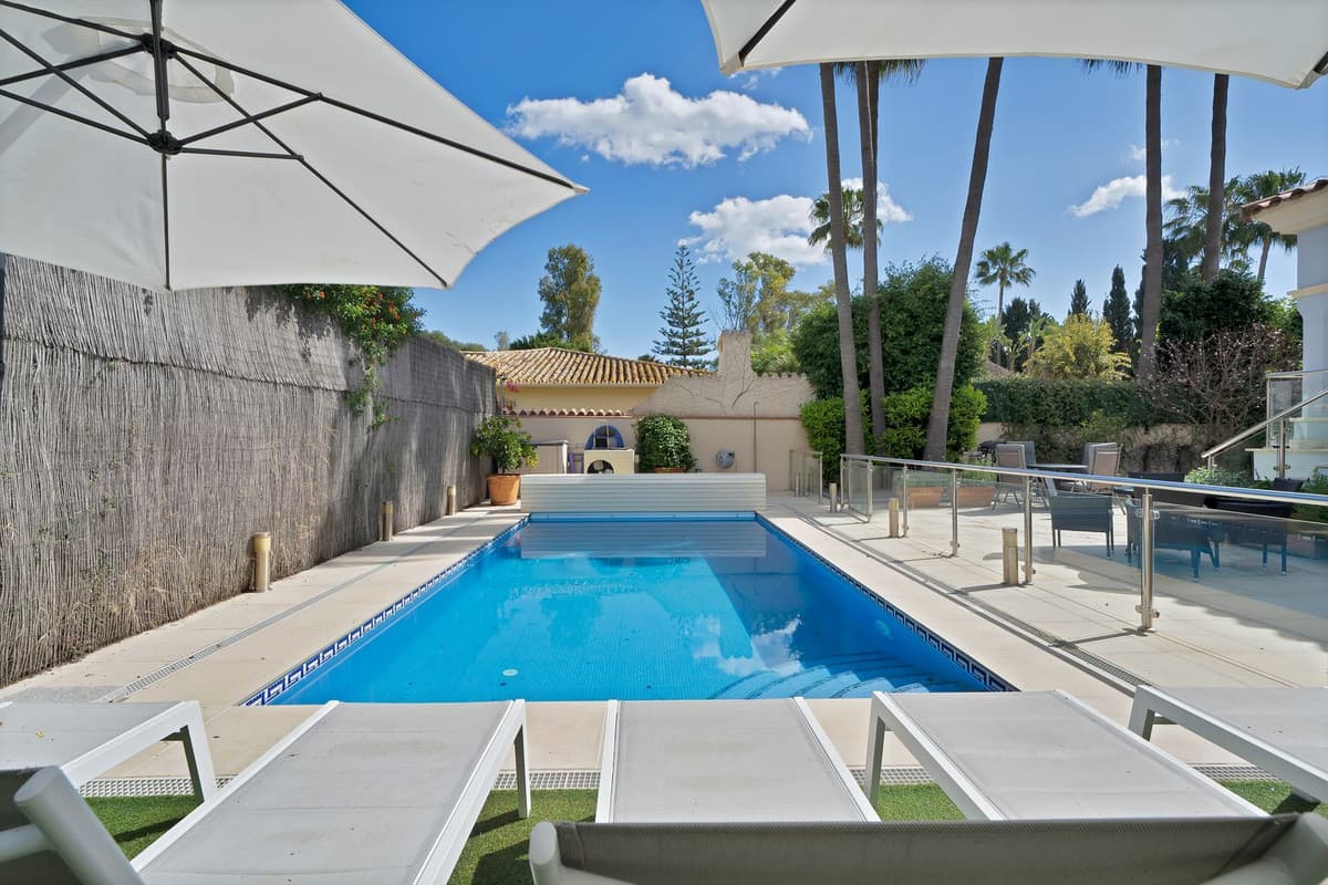 Semi-Detached House in Puerto Banús — photo 6 of 10