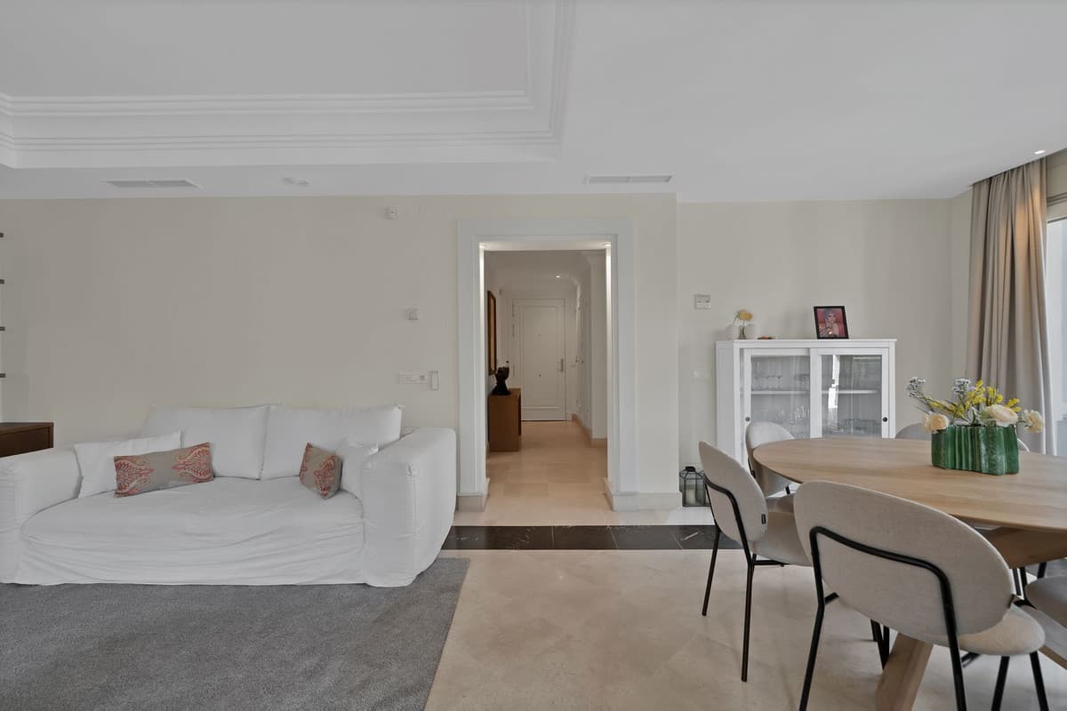 Semi-Detached House in Puerto Banús — photo 9 of 10