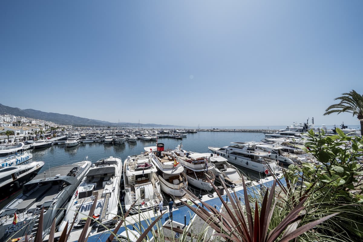 Duplex in Puerto Banús — photo 2 of 10