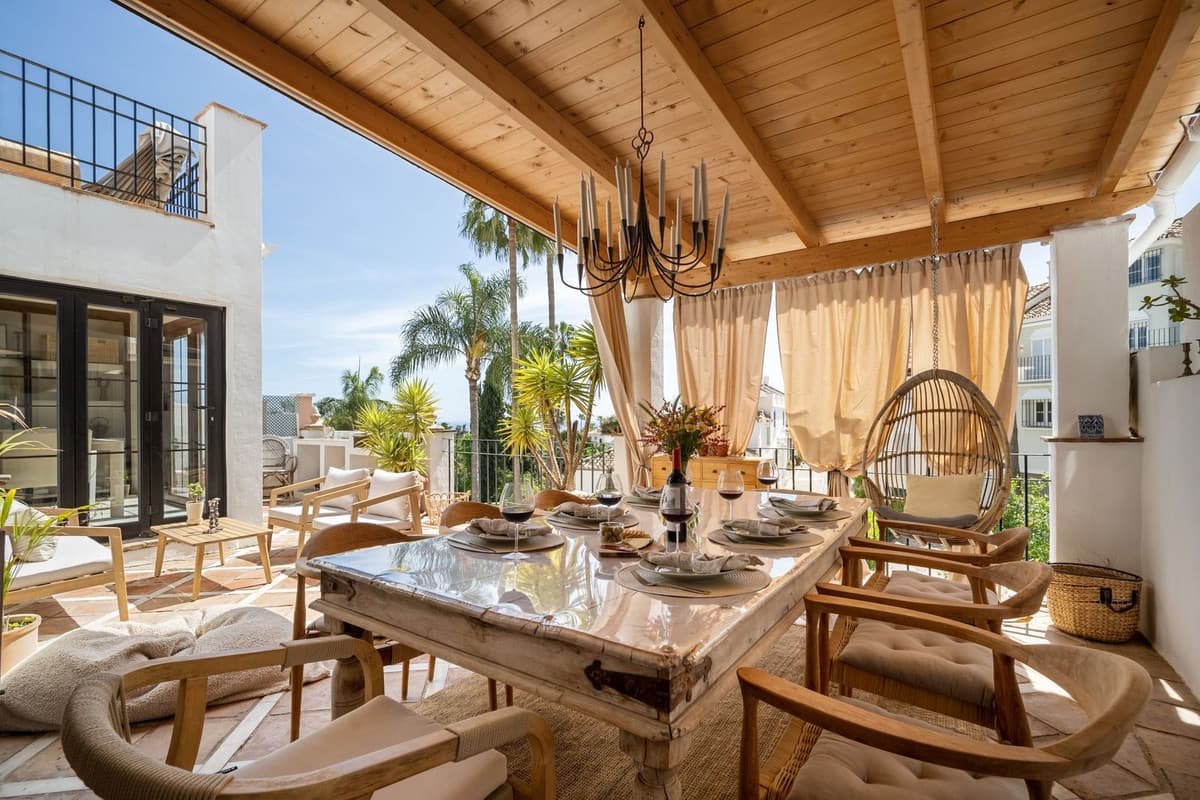 Townhouse in Marbella — photo 1 of 10