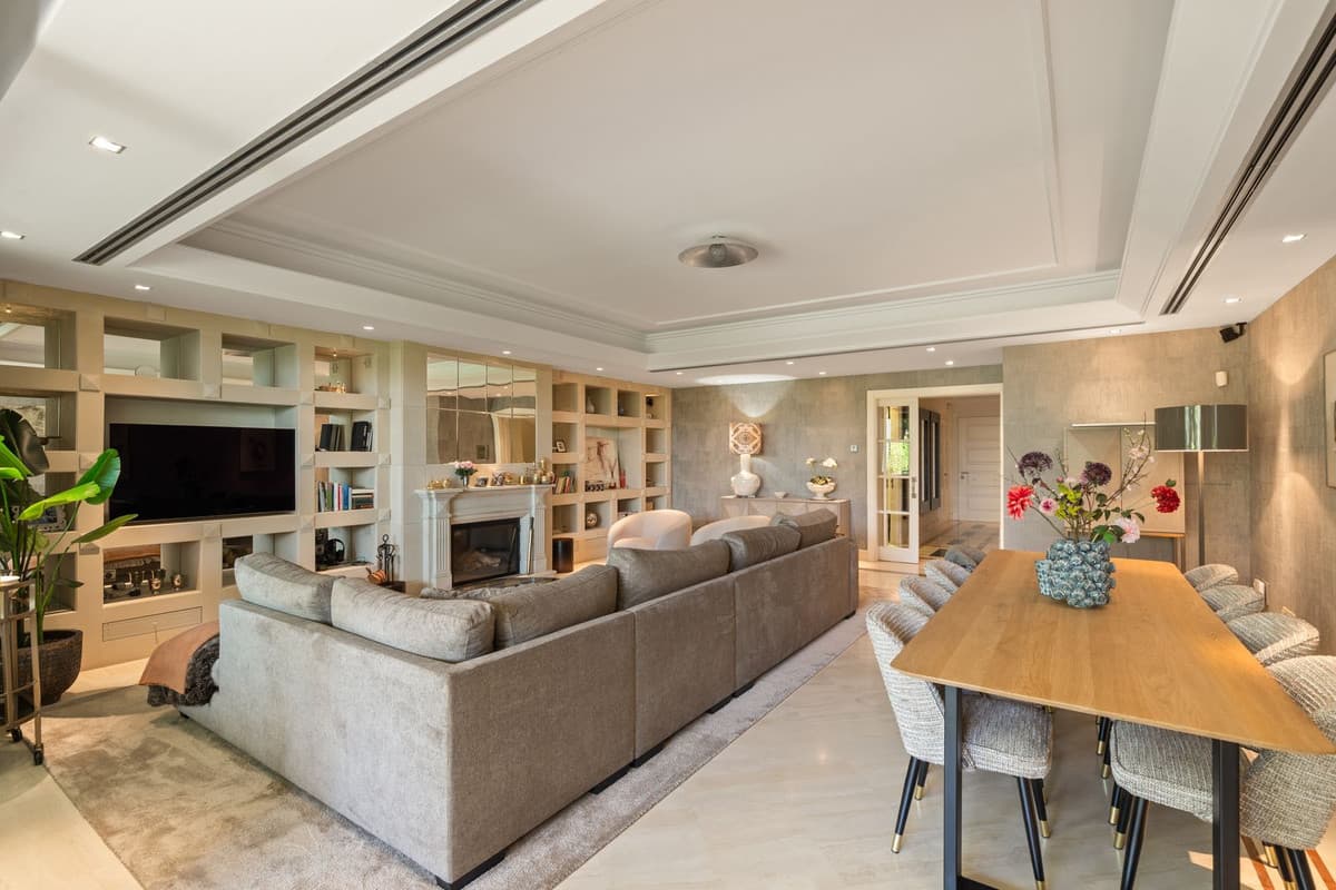 Townhouse in Sierra Blanca — photo 8 of 10