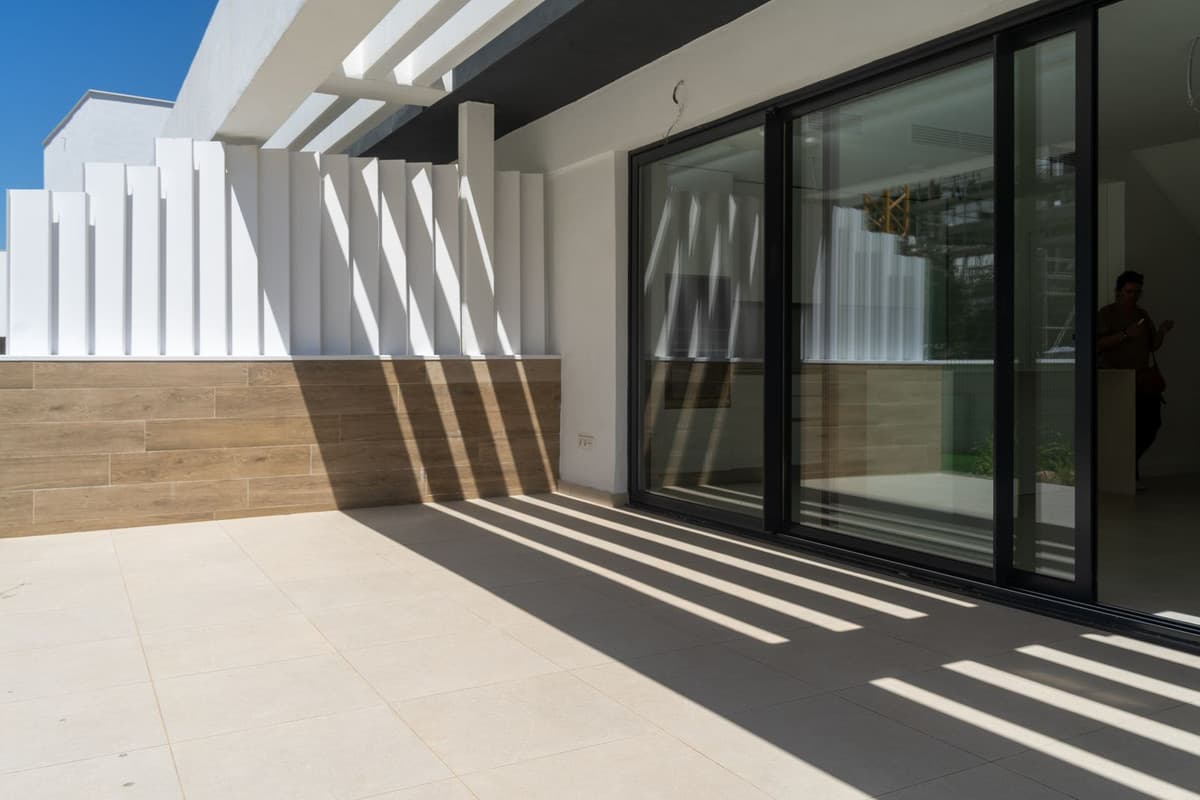 Semi-Detached House in El Paraiso — photo 4 of 10