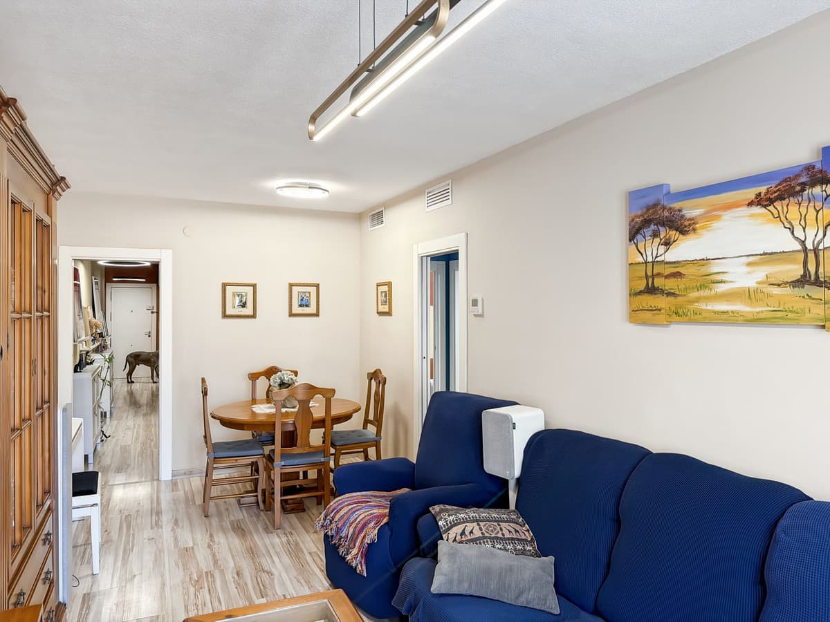 Middle Floor Apartment in La Victoria — photo 5 of 10