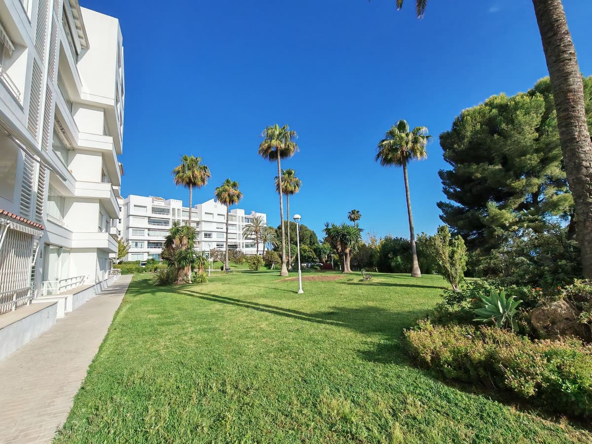 Ground Floor Apartment in Marbella — photo 8 of 10