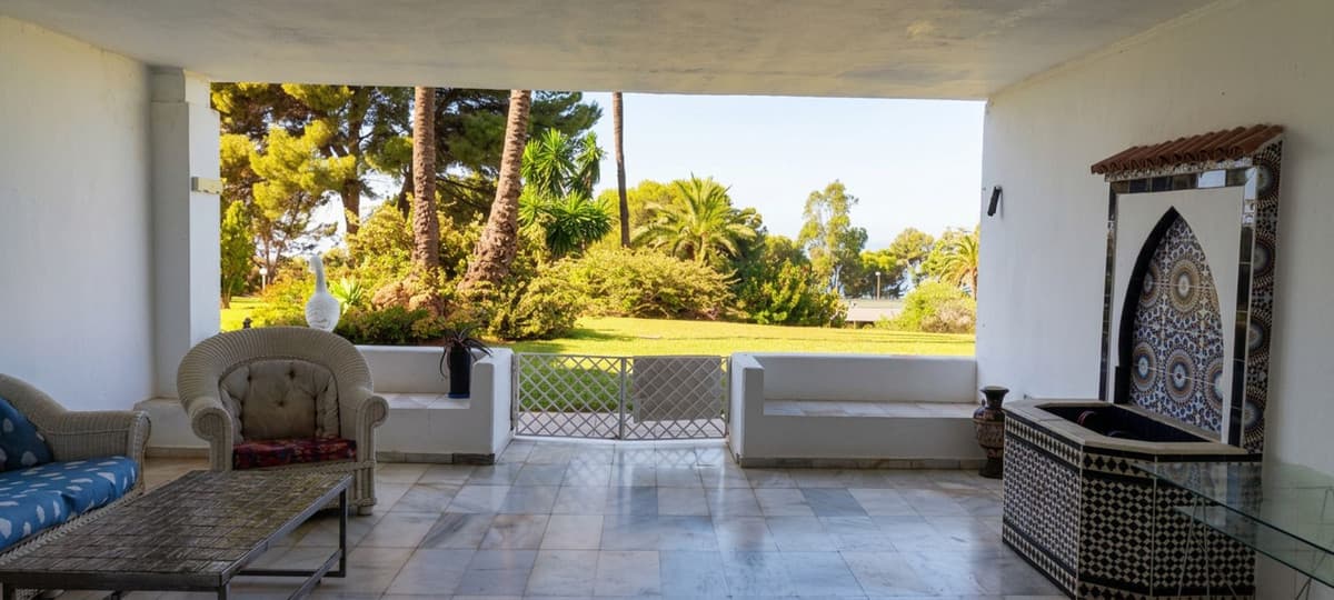 Ground Floor Apartment in Marbella — photo 9 of 10