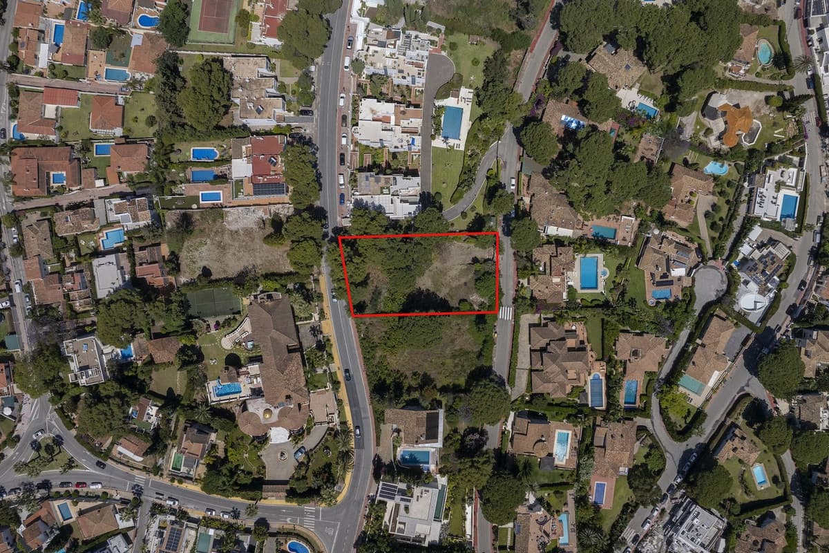 Residential Plot in Nueva Andalucía — photo 4 of 10