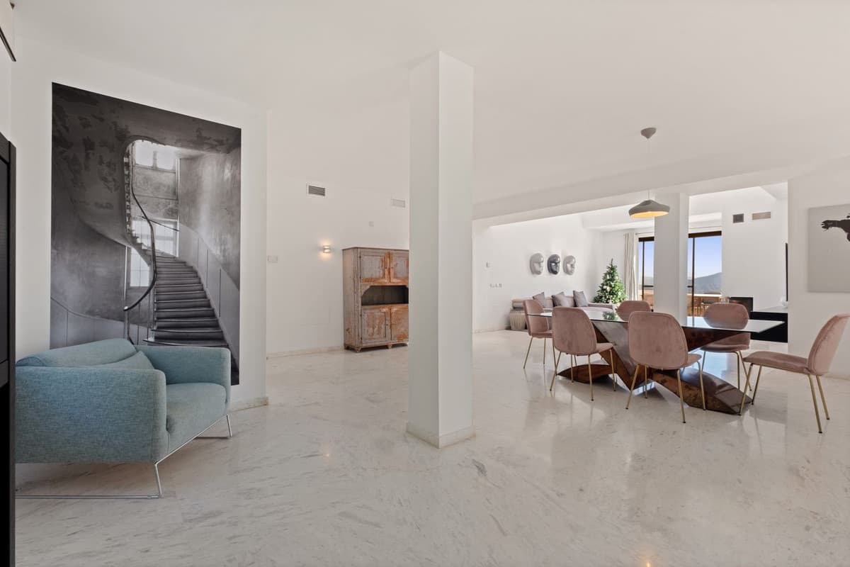 Penthouse in La Mairena — photo 9 of 10