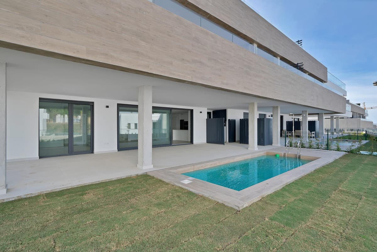 Ground Floor Apartment in Marbella — photo 1 of 10