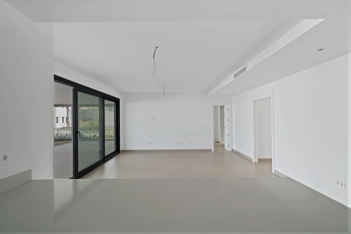 Ground Floor Apartment in Marbella — photo 5 of 10