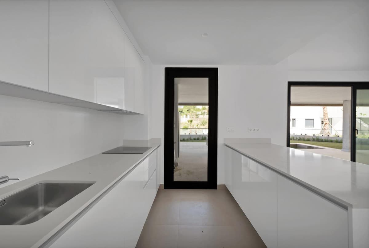 Ground Floor Apartment in Marbella — photo 7 of 10