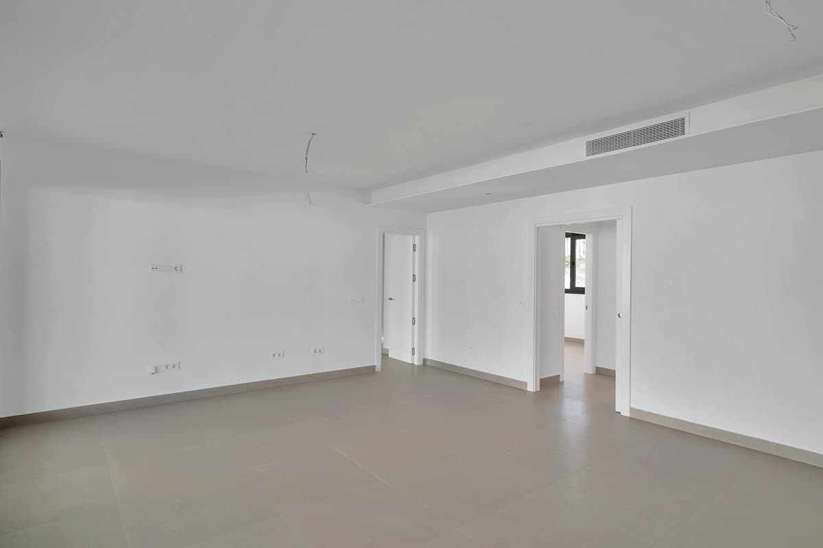 Ground Floor Apartment in Marbella — photo 8 of 10