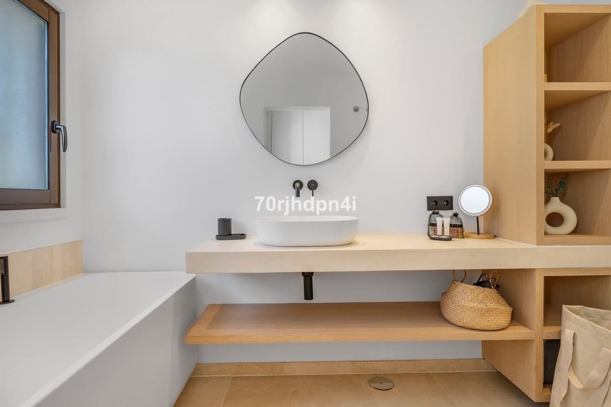 Ground Floor Apartment in Estepona — photo 7 of 10