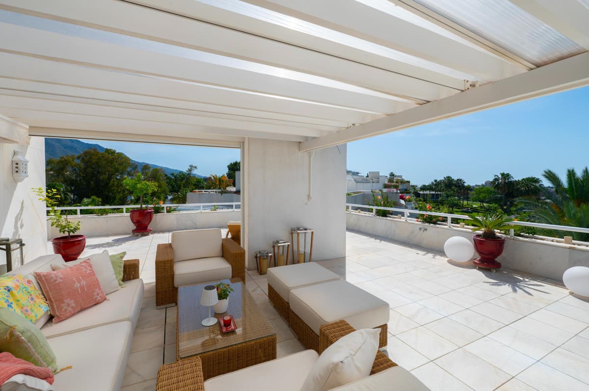 Penthouse in Nueva Andalucía — photo 7 of 10