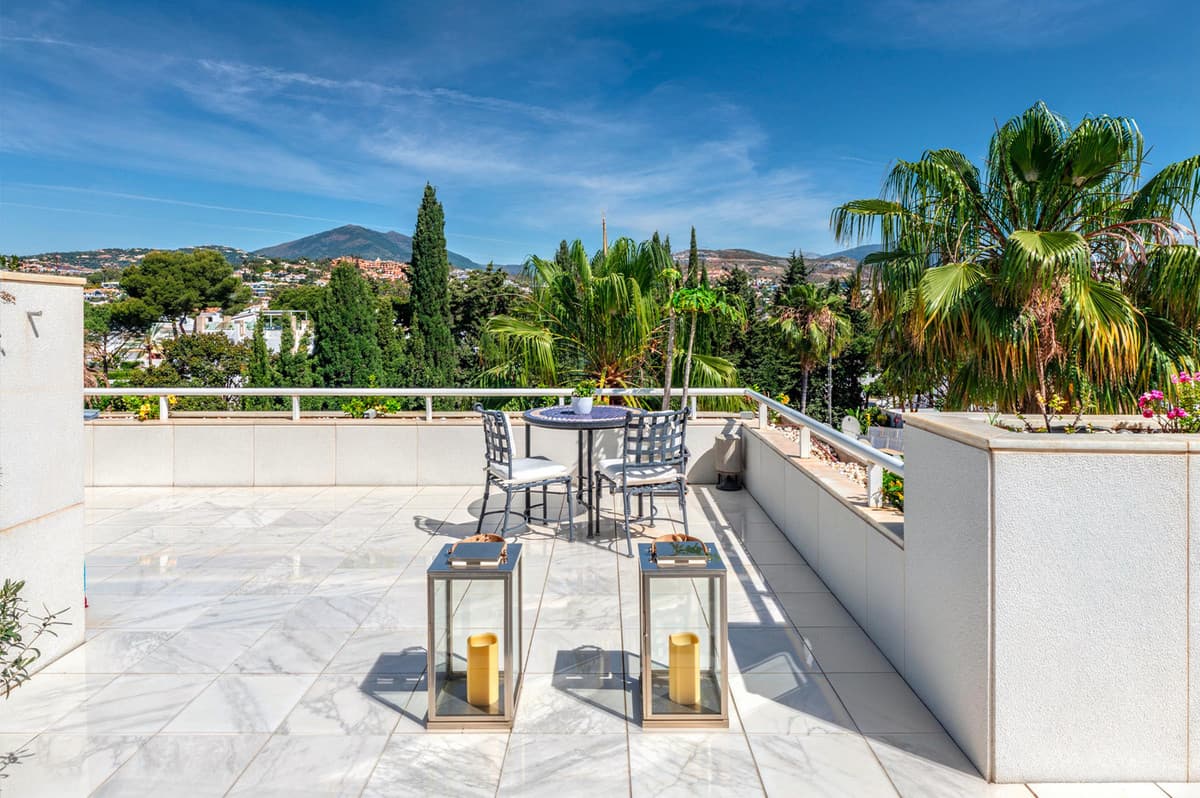 Penthouse in Nueva Andalucía — photo 9 of 10