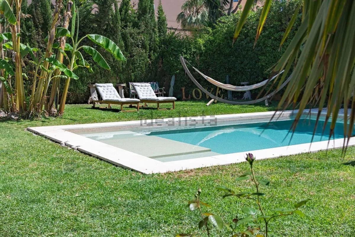 Detached Villa in Torremolinos — photo 3 of 10