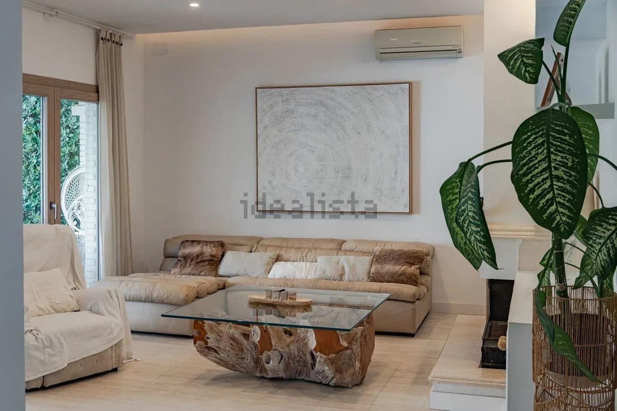 Detached Villa in Torremolinos — photo 8 of 10