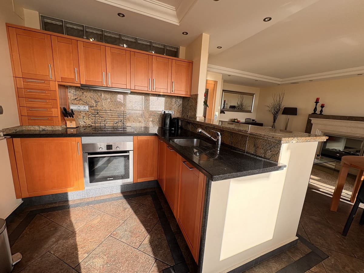 Middle Floor Apartment in Fuengirola — photo 5 of 10