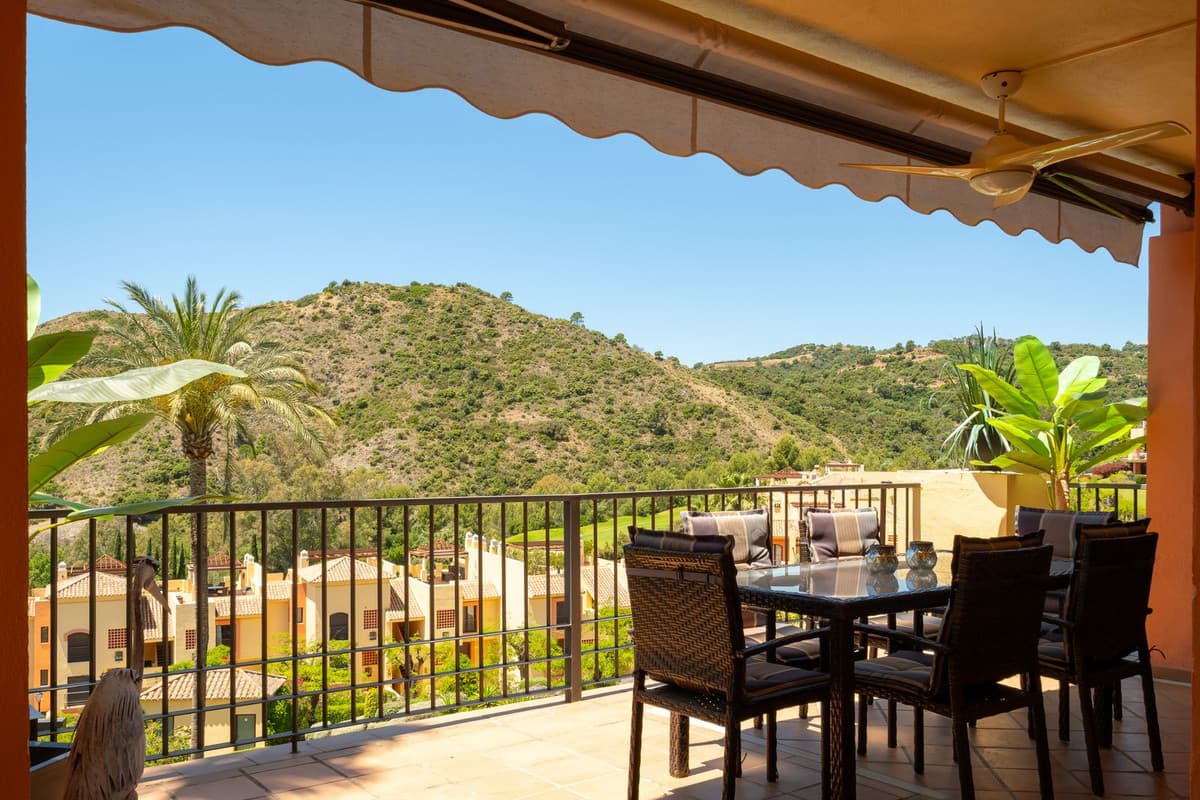 Middle Floor Apartment in Los Arqueros — photo 1 of 10