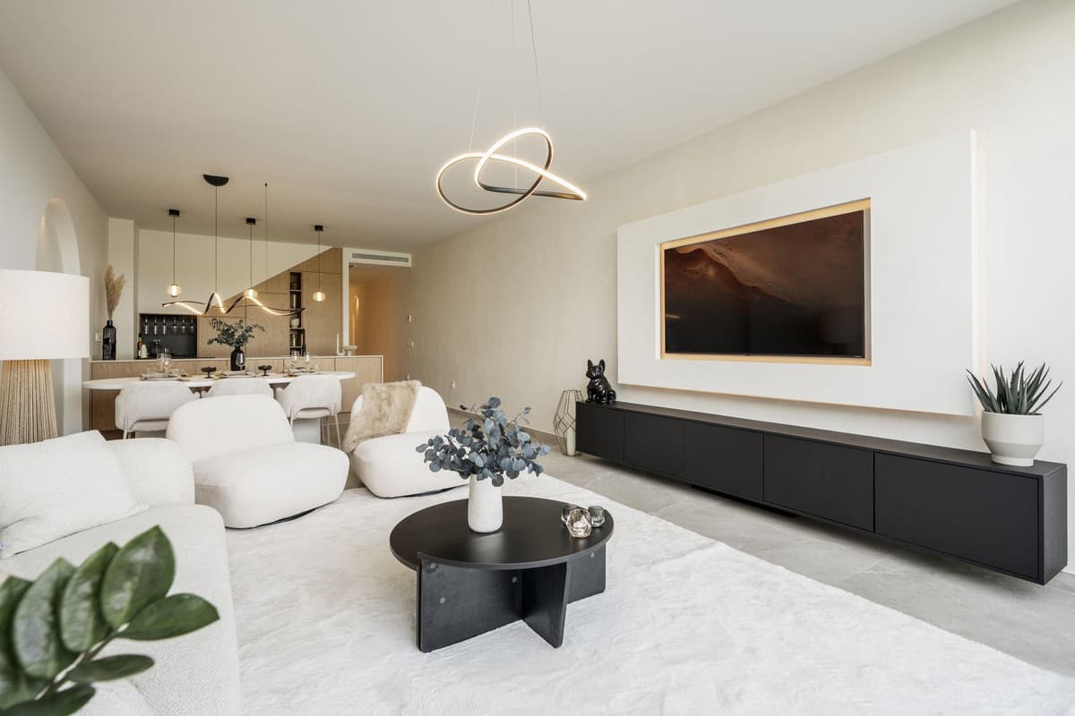 Townhouse in Nueva Andalucía — photo 3 of 10