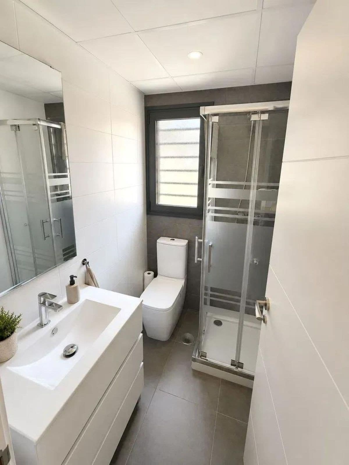 Ground Floor Apartment in El Pinillo — photo 5 of 10