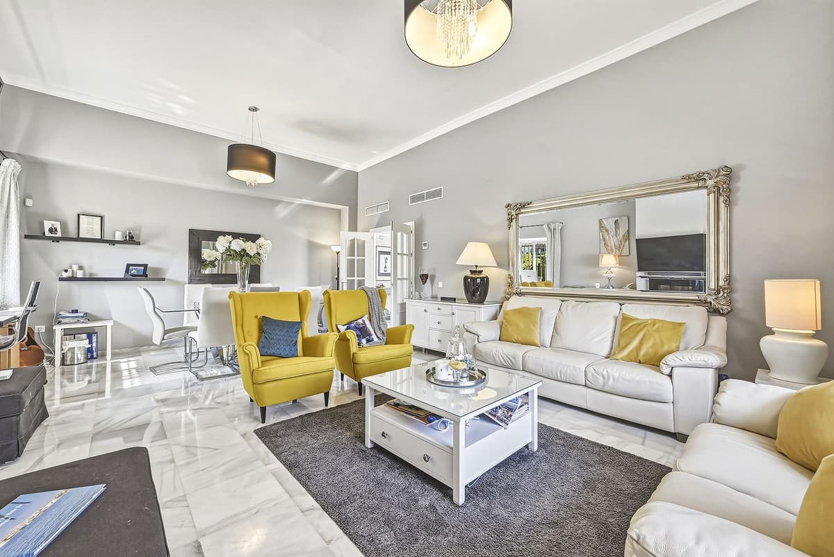 Detached Villa in Bahía de Marbella — photo 3 of 10